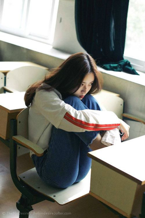 “足球产业链融资不断扩大，行业充满潜力”，足球产业相关上市公司