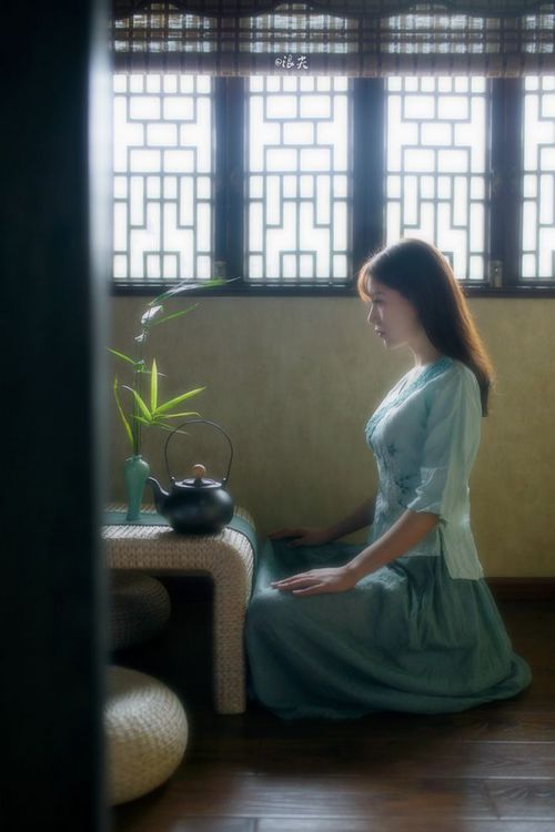 《Faker:十年不败的传奇路,未来可期》,faker职业多少年